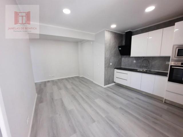 Apartamento venda em Amadora, Lisboa