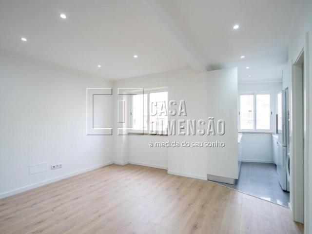 Apartamento venda em Amadora, Lisboa