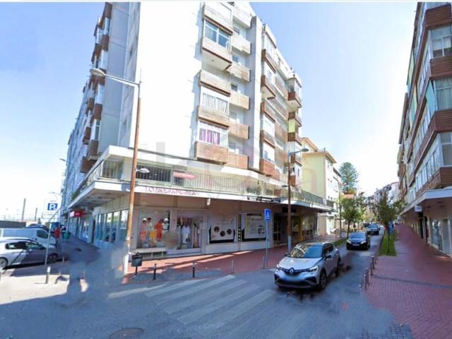 Apartamento venda em Amadora, Lisboa