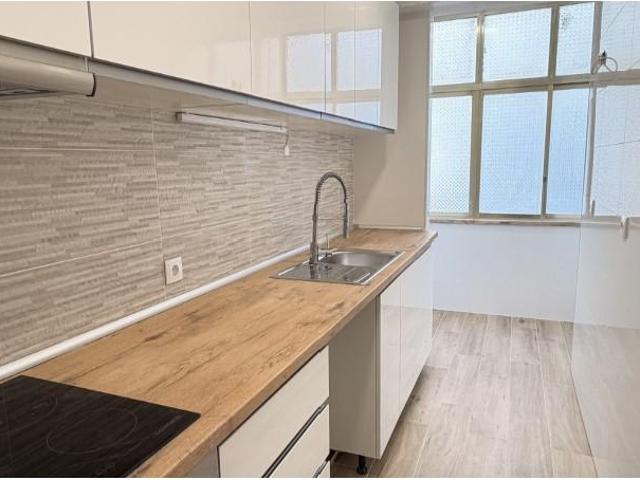 Apartamento alugar em Amadora, Lisboa