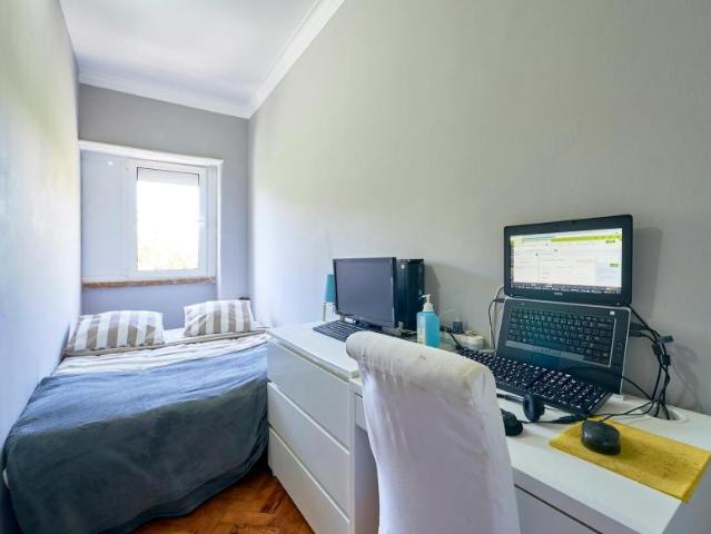 Quarto alugar em Falagueira, Amadora