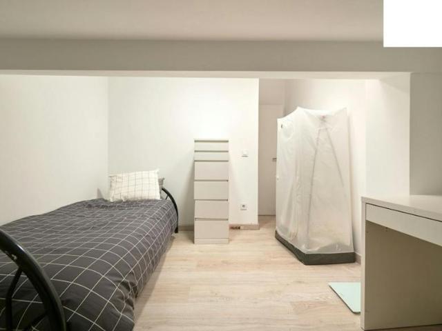 Quarto alugar em Falagueira, Amadora