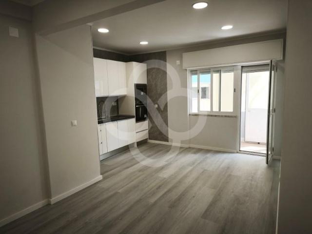 Apartamento venda em Amadora, Lisboa