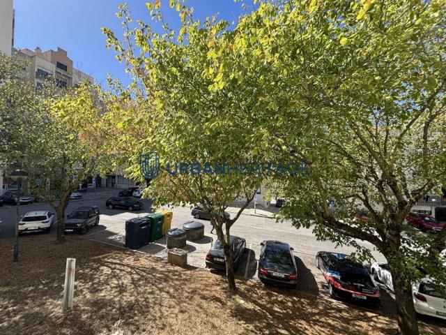 Apartamento venda em Estaleiros da Câmara Municipal da Amadora, Amadora