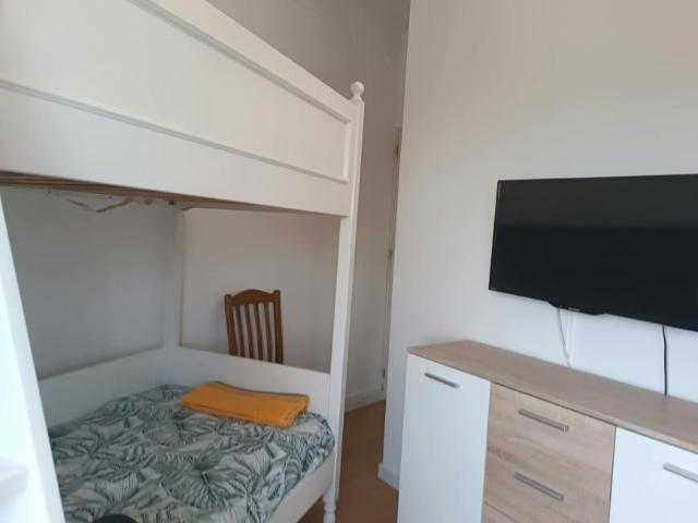 Quarto alugar em Buraca, Amadora