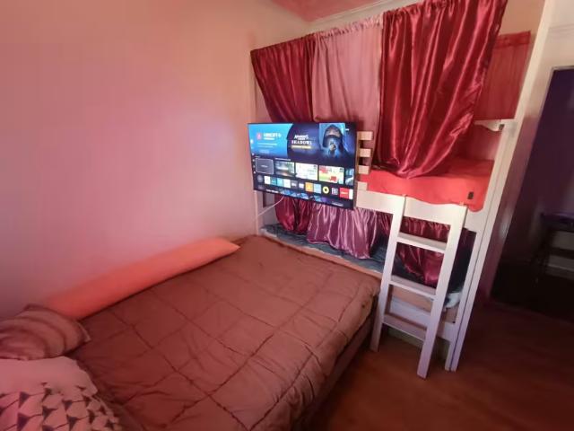 Quarto alugar em Buraca, Amadora