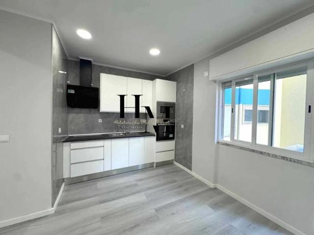 Apartamento venda em Amadora, Lisboa