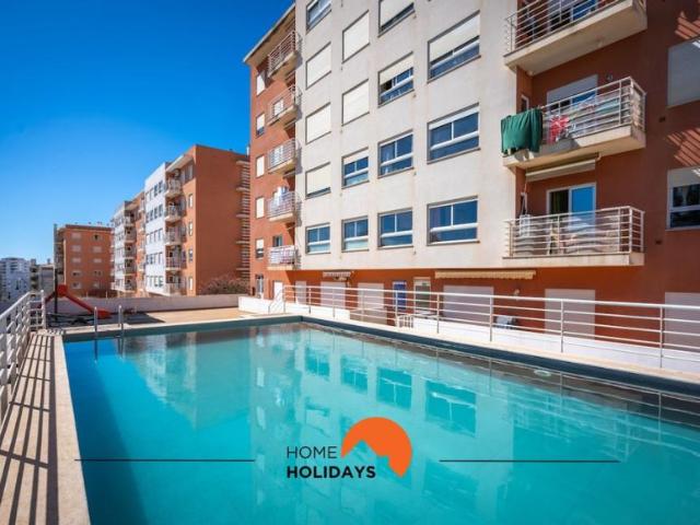 Apartamento alugar em Armação De Pêra, Faro