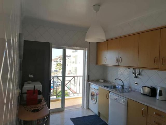 Apartamento alugar em Urbanização Solário da Praia, Armação De Pêra
