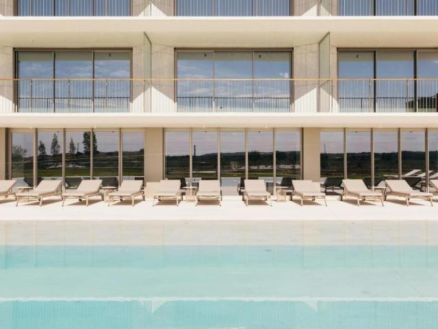 Apartamento alugar em Armação De Pêra, Faro