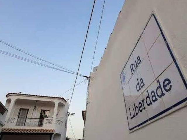 Casa alugar em Barão de São João, Lagos