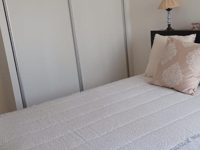 Room alugar em Carnaxide, Outurela