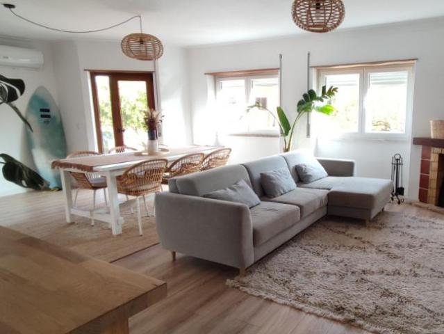 Quarto alugar em Almada, Setúbal