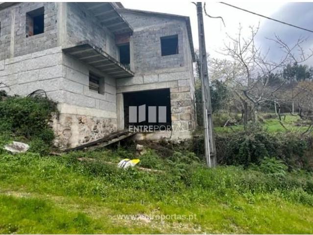 Casa venda em Cinfães, Viseu