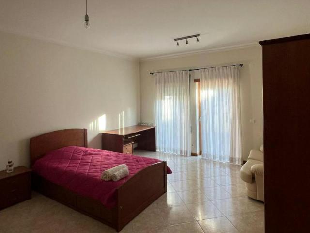 Quarto alugar em Coimbrã, Ribeira De Frades