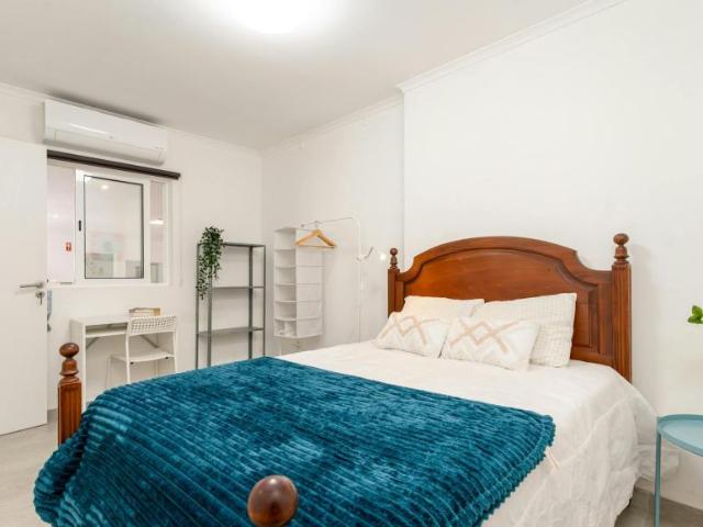 Quarto alugar em Bairro do Campo da Bola, Costa Da Caparica