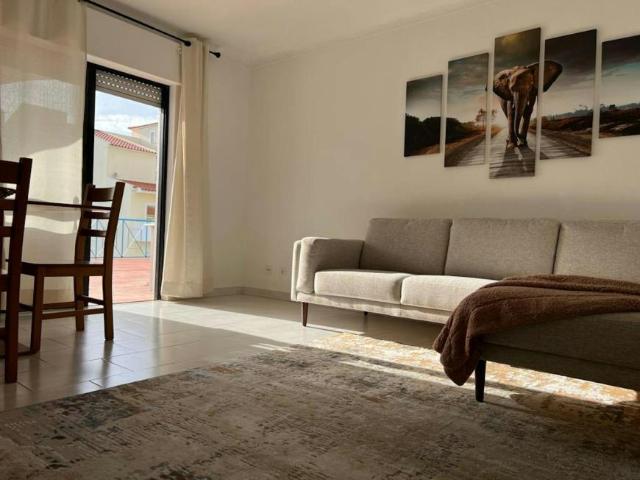 Apartamento alugar em Lagoa, Faro