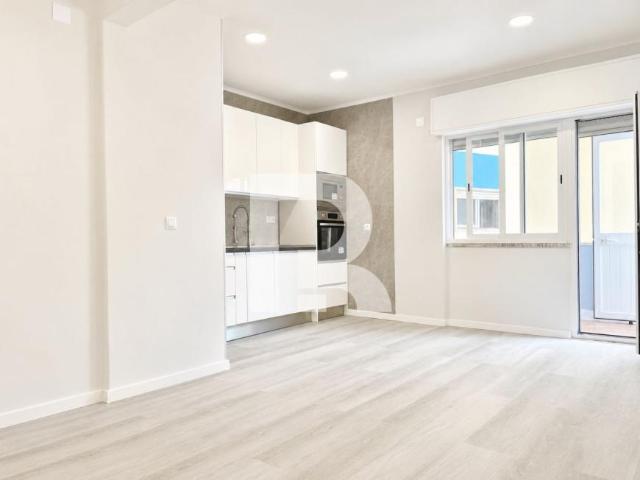 Apartamento venda em Amadora, Lisboa