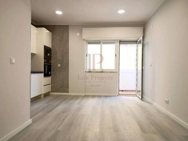 Apartamento venda em Amadora, Lisboa