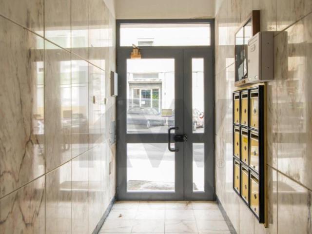 Apartamento alugar em Santa Clara, Lisboa