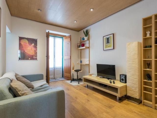 Apartamento alugar em Estrela, Lisboa