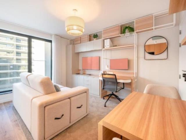 Apartamento alugar em Alta de Lisboa, Lisboa
