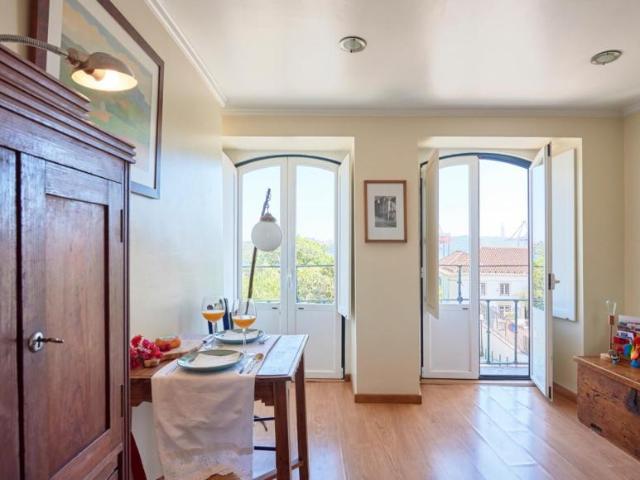 Apartamento alugar em Estrela, Lisboa