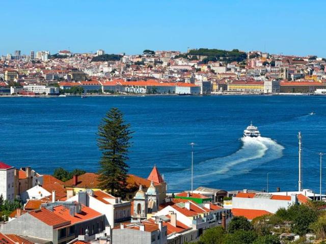 Apartamento alugar em Cacilhas, Almada