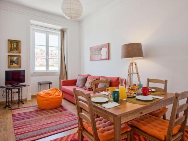 Apartamento alugar em São Vicente de Fora, Lisboa