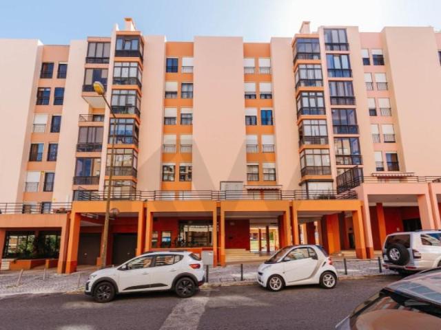 Apartamento alugar em Quinta do Pisany, Lisboa