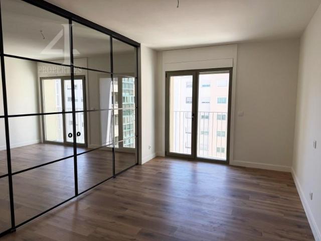 Apartamento venda em Santa Clara, Lisboa