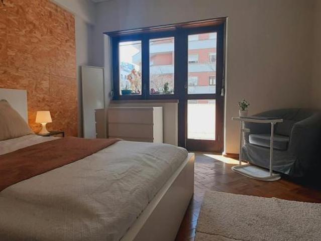 Quarto alugar em Saldanha, Lisboa