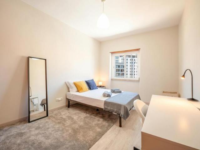 Quarto alugar em Saldanha, Lisboa
