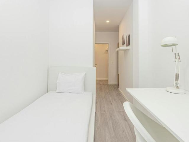 Quarto alugar em Avenidas Novas, Lisboa