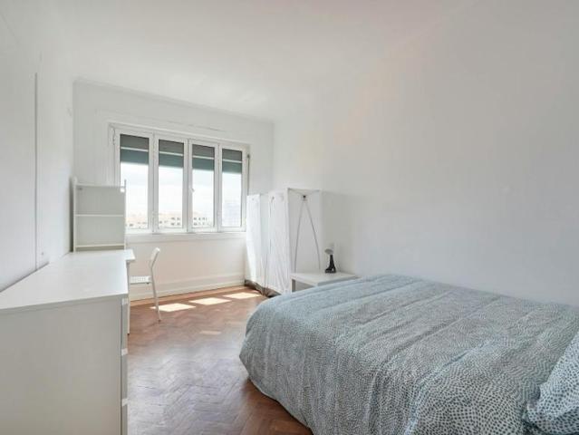Quarto alugar em Avenidas Novas, Lisboa