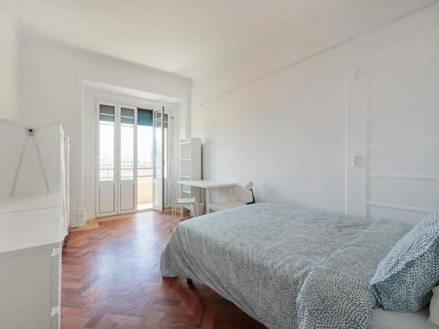 Quarto alugar em Avenidas Novas, Lisboa
