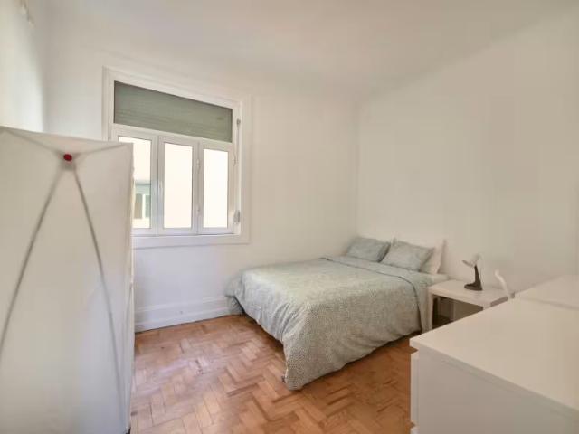 Quarto alugar em Avenidas Novas, Lisboa
