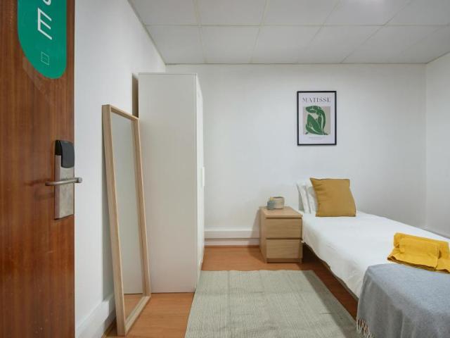 Quarto alugar em Santo António, Lisboa