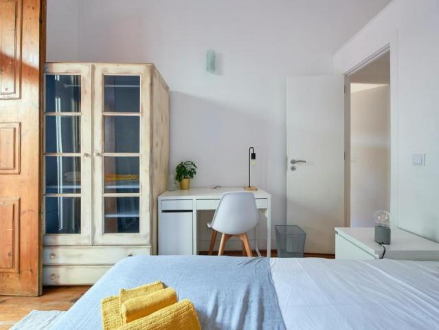 Quarto alugar em Pena, Lisboa
