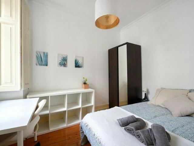 Quarto alugar em Santo António, Lisboa