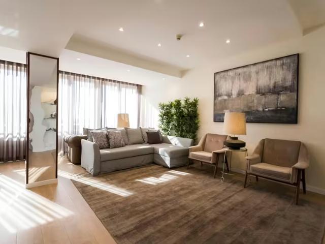 Apartamento alugar em São Vicente de Fora, Lisboa