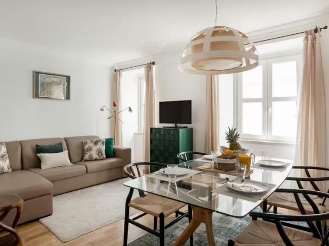 Apartamento alugar em Misericórdia, Lisboa