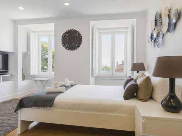 Apartamento alugar em Estrela, Lisboa