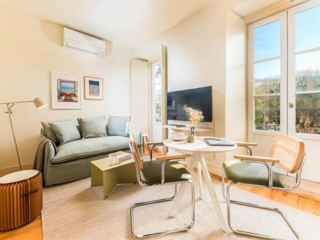 Apartamento alugar em Estrela, Lisboa