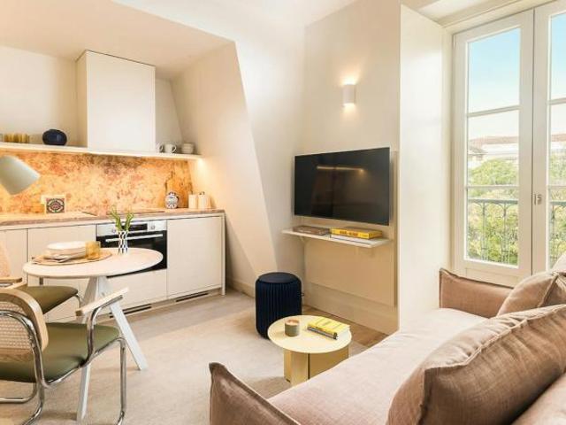 Apartamento alugar em Estrela, Lisboa