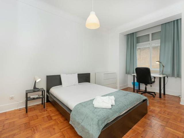 Quarto alugar em São Domingos de Benfica, Lisboa