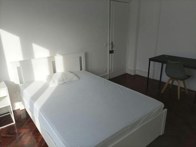 Quarto alugar em Lisboa