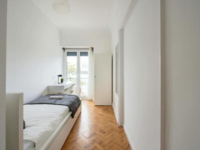 Quarto alugar em Bairro de São Miguel, Lisboa
