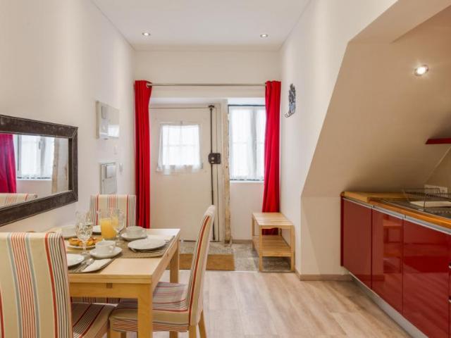 Apartamento alugar em Misericórdia, Lisboa