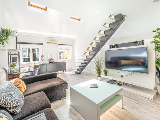 Apartamento alugar em Santo António, Lisboa